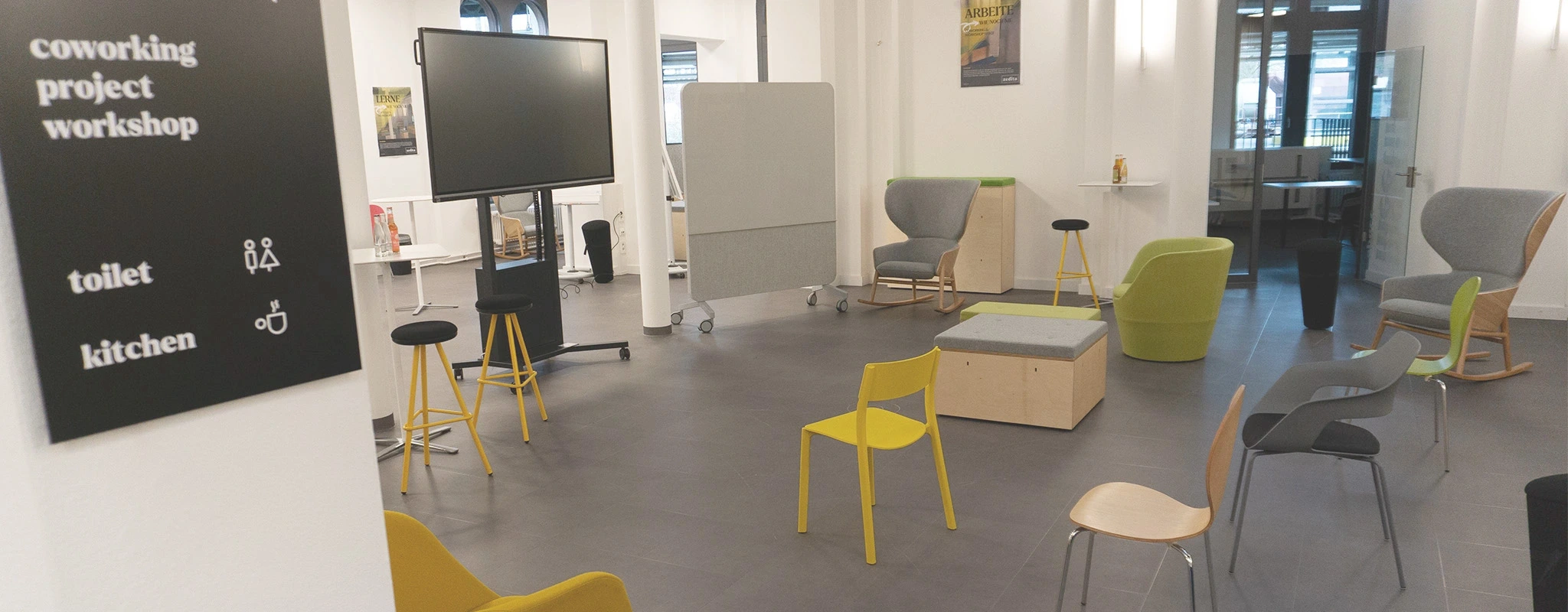 Blick in ein Eingangsraum von zedita im Hamelner Kaisersaal