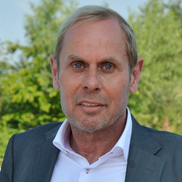 Porträtfoto Uwe Benkendorff
